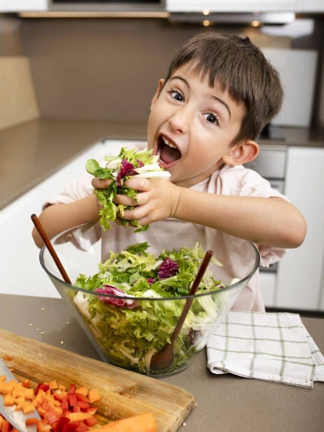 kid with nutritional food best for eyes
